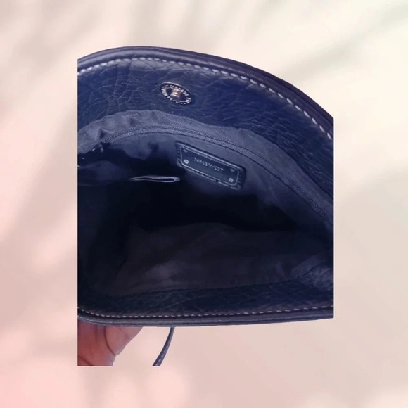 -Nine West tunnel fold over crossbody bag black - Picture 6 of 10